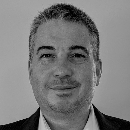 Brett Smith's headshot