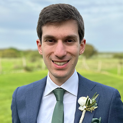 Hayden Blauzvern's headshot