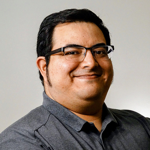 Hugo Guerrero's headshot